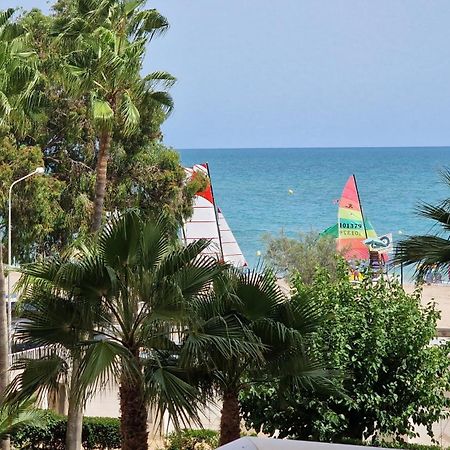 Apartamento Dos Habitaciones, Frente A La Playa, بينيكاسّين المظهر الخارجي الصورة