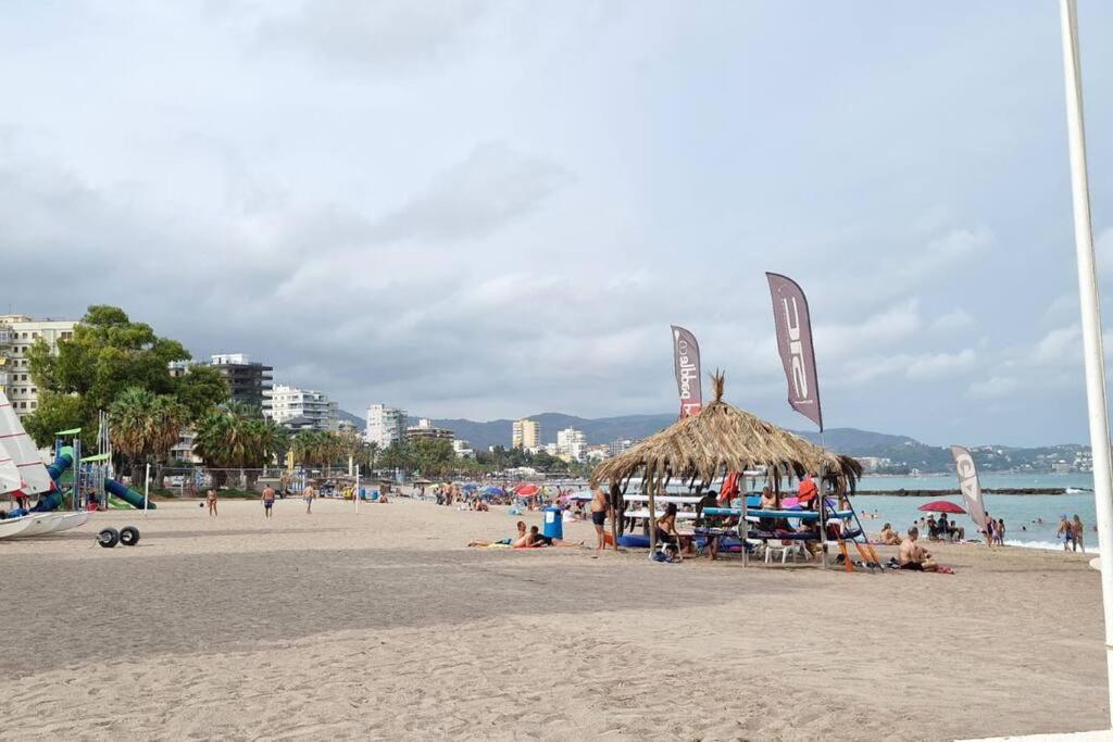 Apartamento Dos Habitaciones, Frente A La Playa, بينيكاسّين المظهر الخارجي الصورة
