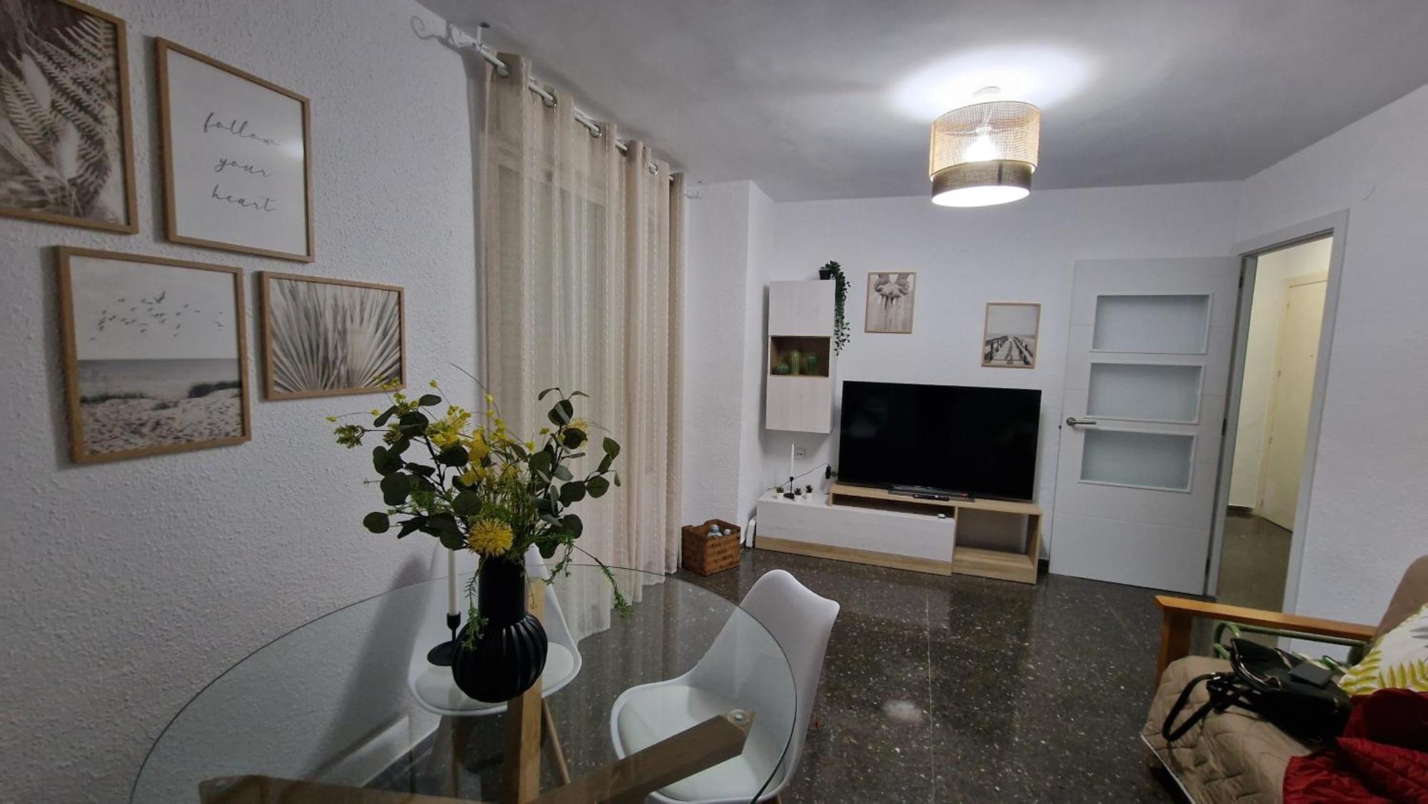 Apartamento Dos Habitaciones, Frente A La Playa, بينيكاسّين المظهر الخارجي الصورة